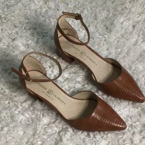 6.5 Chinese Laundry Rust colored heel with ankle strap